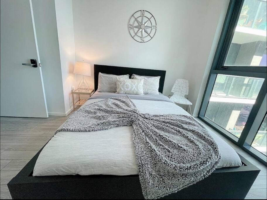Gorgeous 2br/2bth In The Heart Of